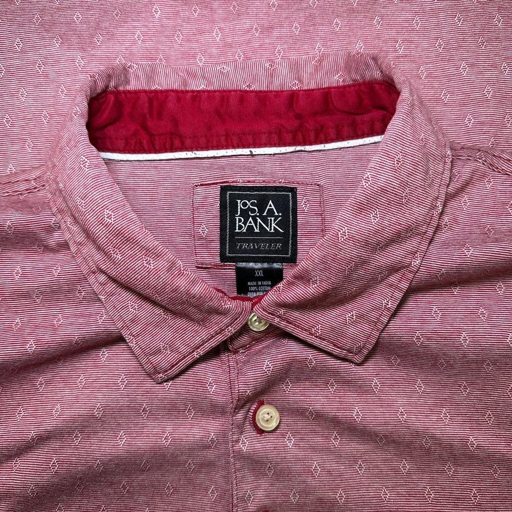 Jos. A. Bank | Short Sleeve | Subdued Red w/ Small Diamon Pattern | Size XXL